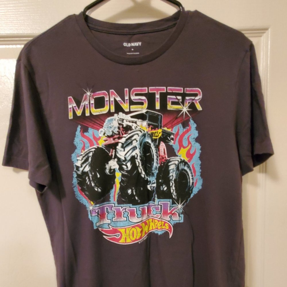 Hot wheels old navy men's tee brown size M